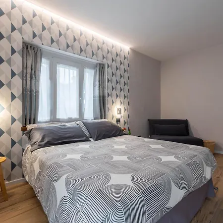 Au Chateau Blanc Oda ve Kahvaltı Arvier